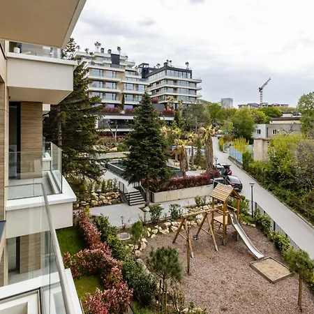 Azur Panorama 1br W/ Garage | 5 Min Walk To * Szent Konstantin és Elena