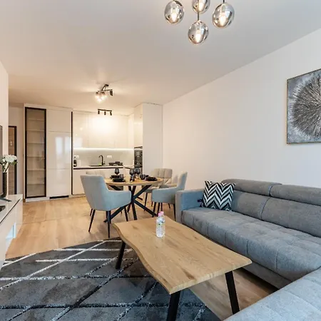 Apartman Azur Panorama 1br W/ Garage | 5 Min Walk To Szent Konstantin és Elena